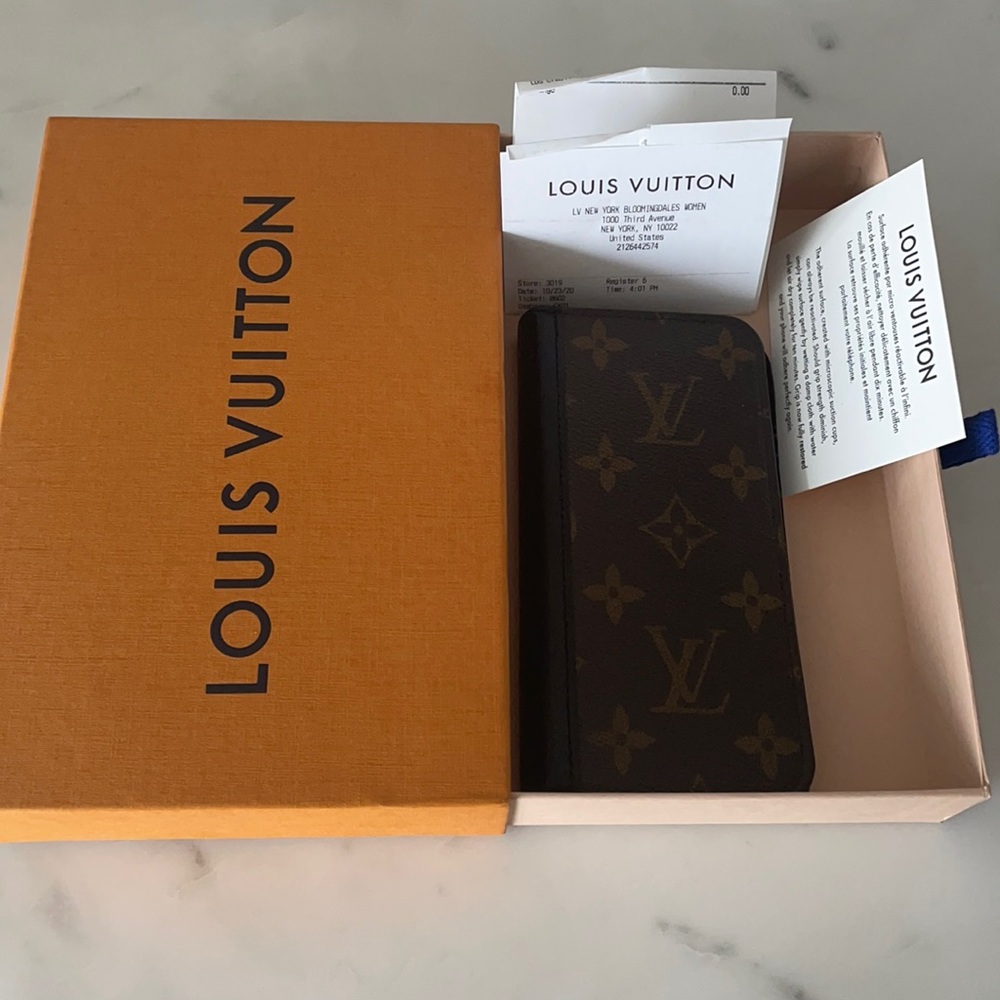 Louis Vuitton phone case. Like new!